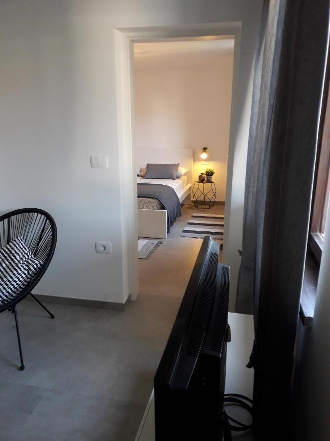 Zara Apartment บานโจเล ภายนอก รูปภาพ