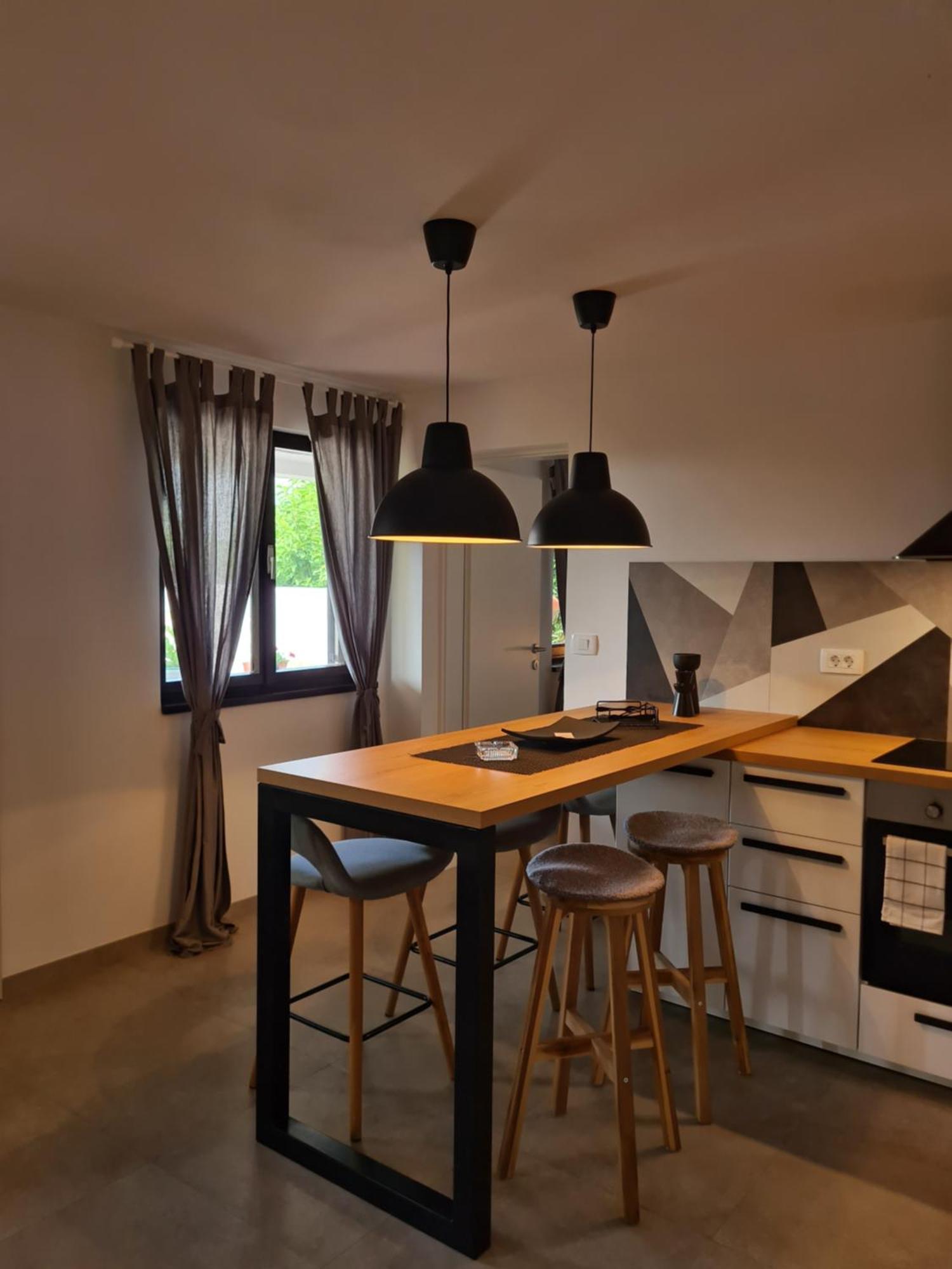 Zara Apartment บานโจเล ภายนอก รูปภาพ