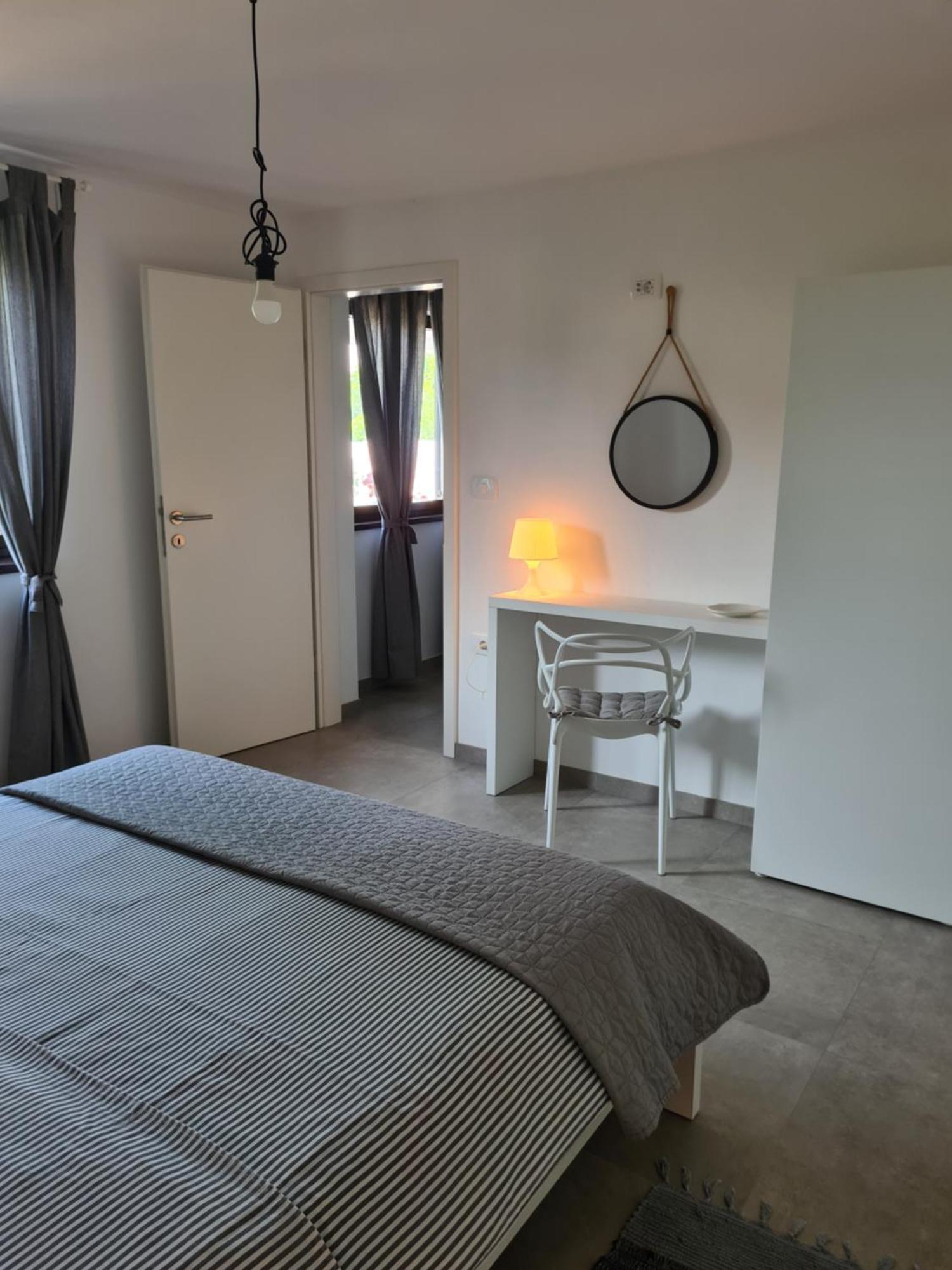Zara Apartment บานโจเล ภายนอก รูปภาพ