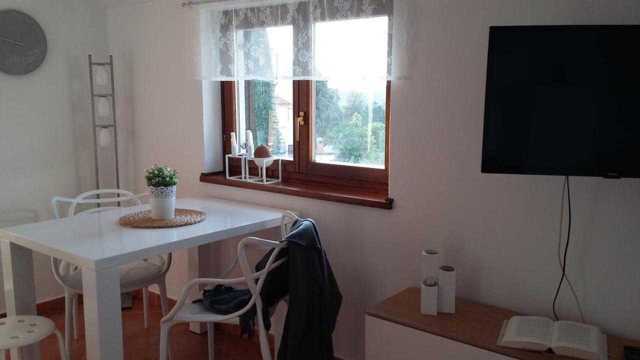 Zara Apartment บานโจเล ภายนอก รูปภาพ